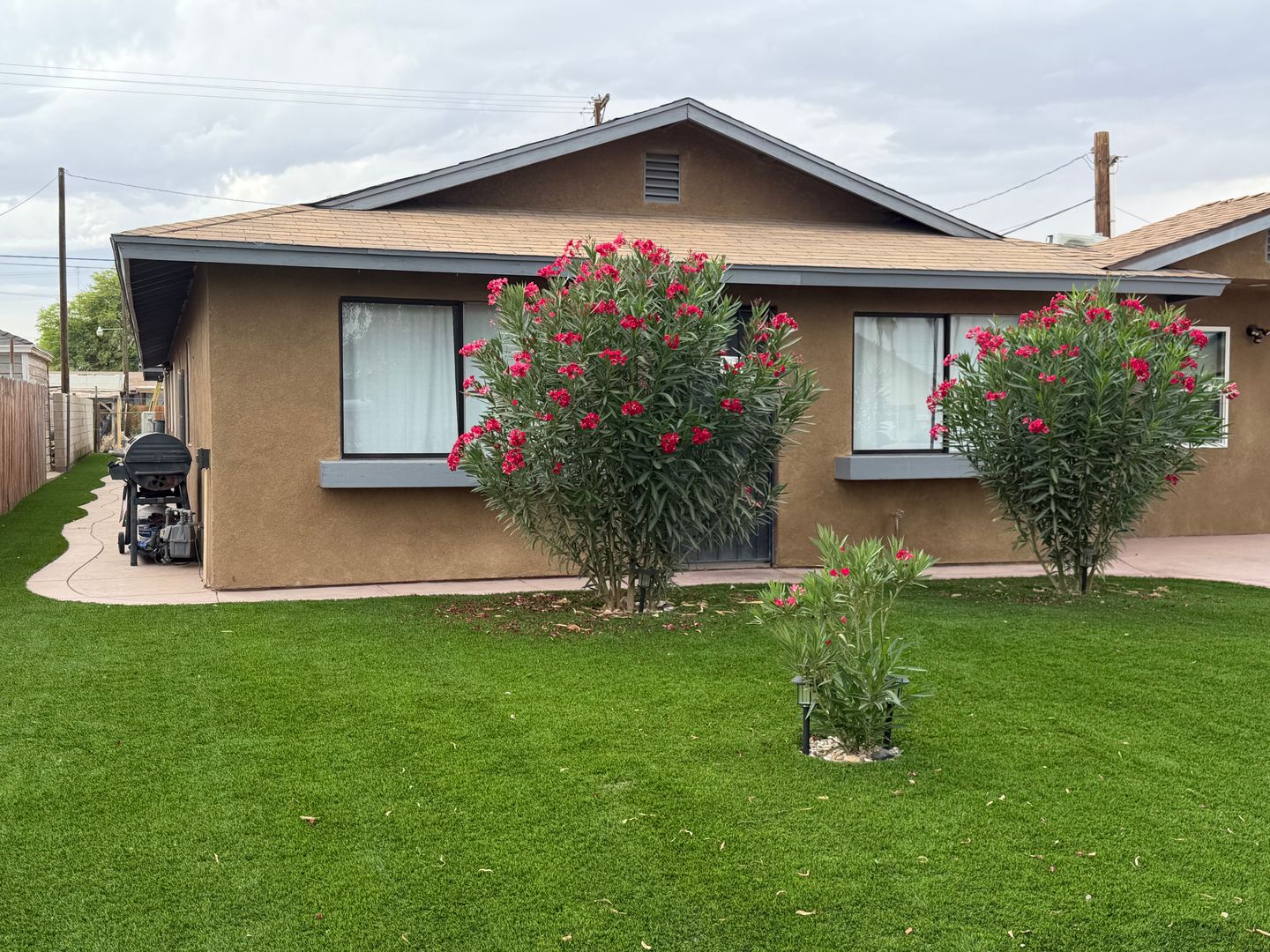 Imperial Apartment: 113 S. E st