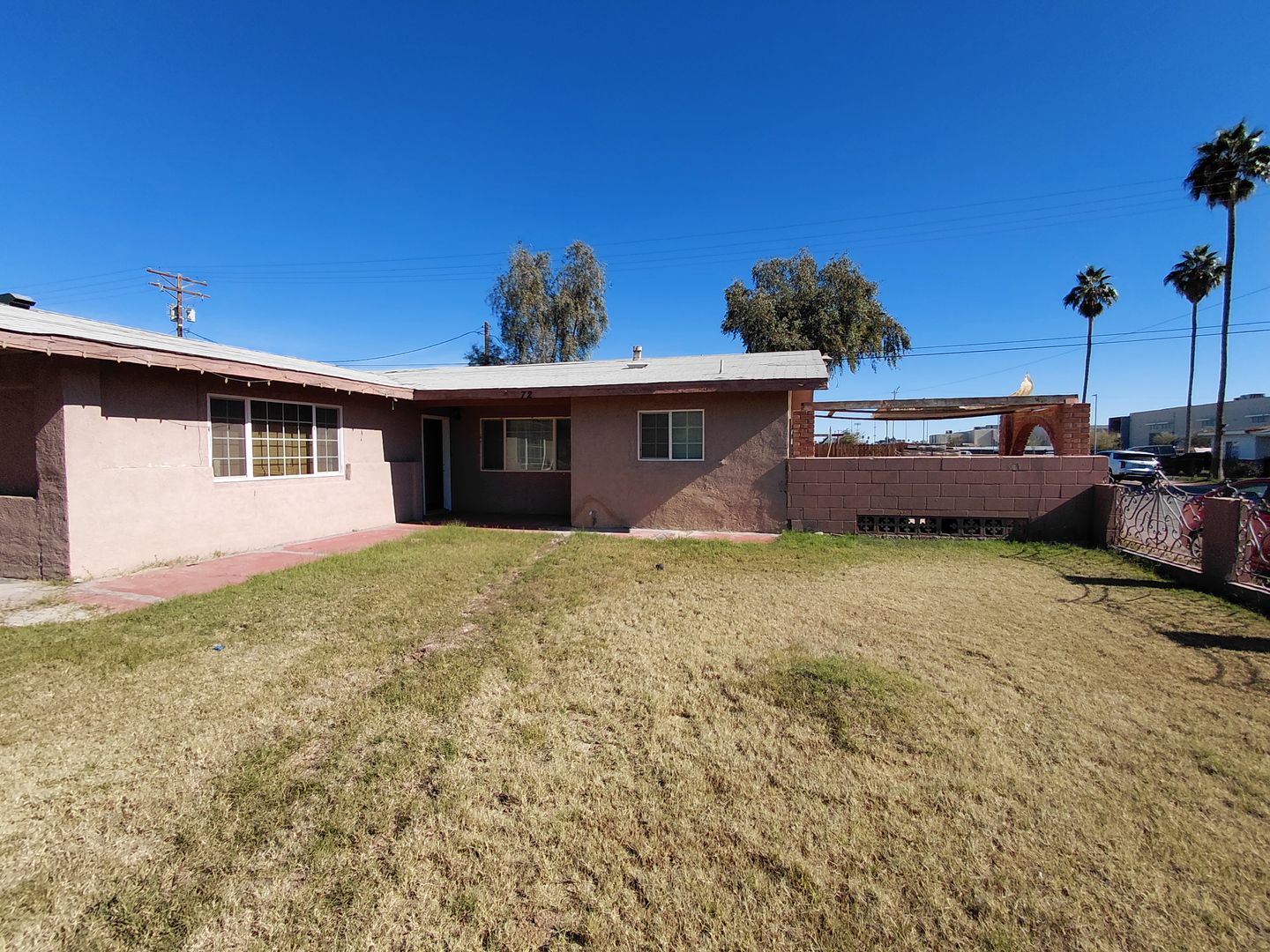 Calexico Apartment: 721 N. Preston Dr.