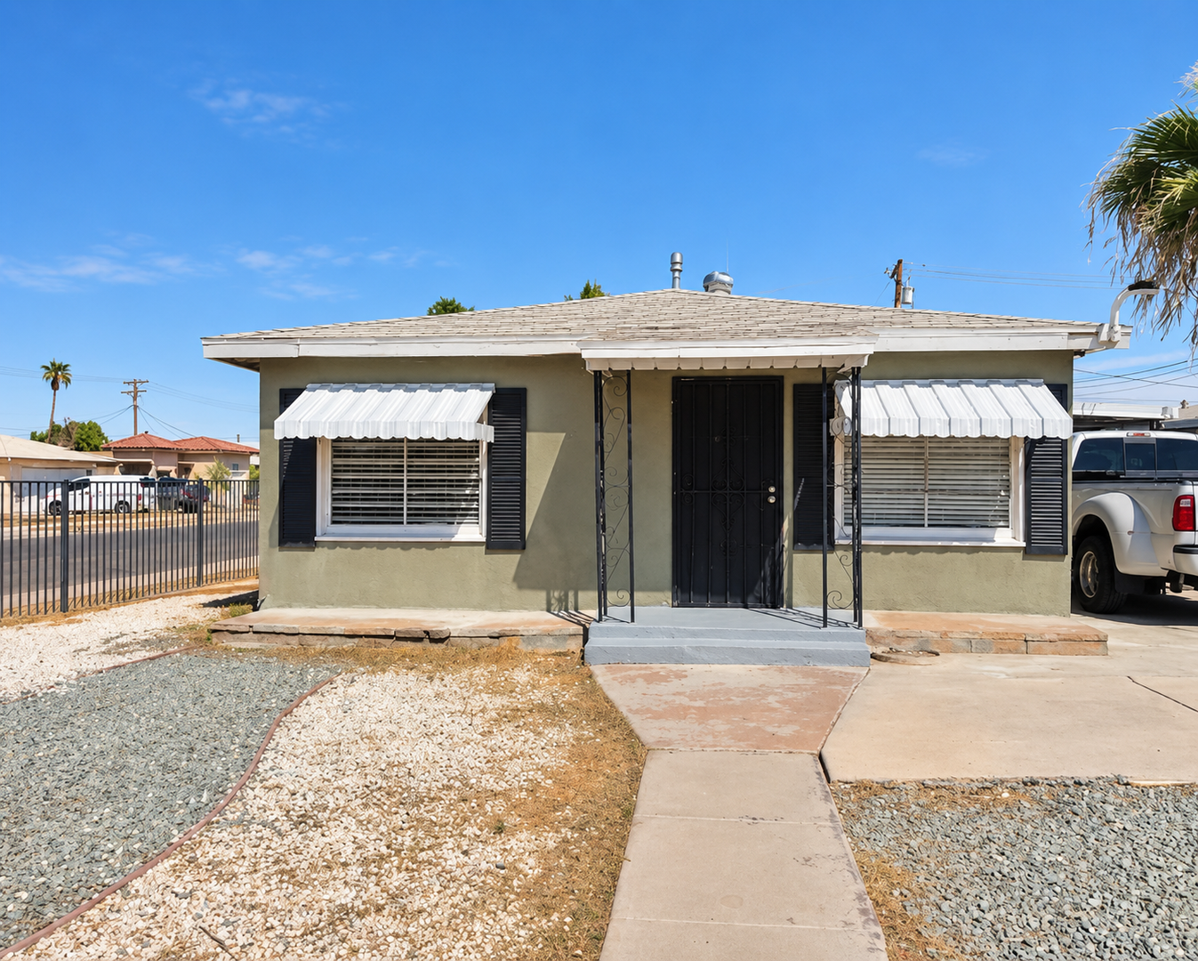El Centro House: 901 S 3rd St