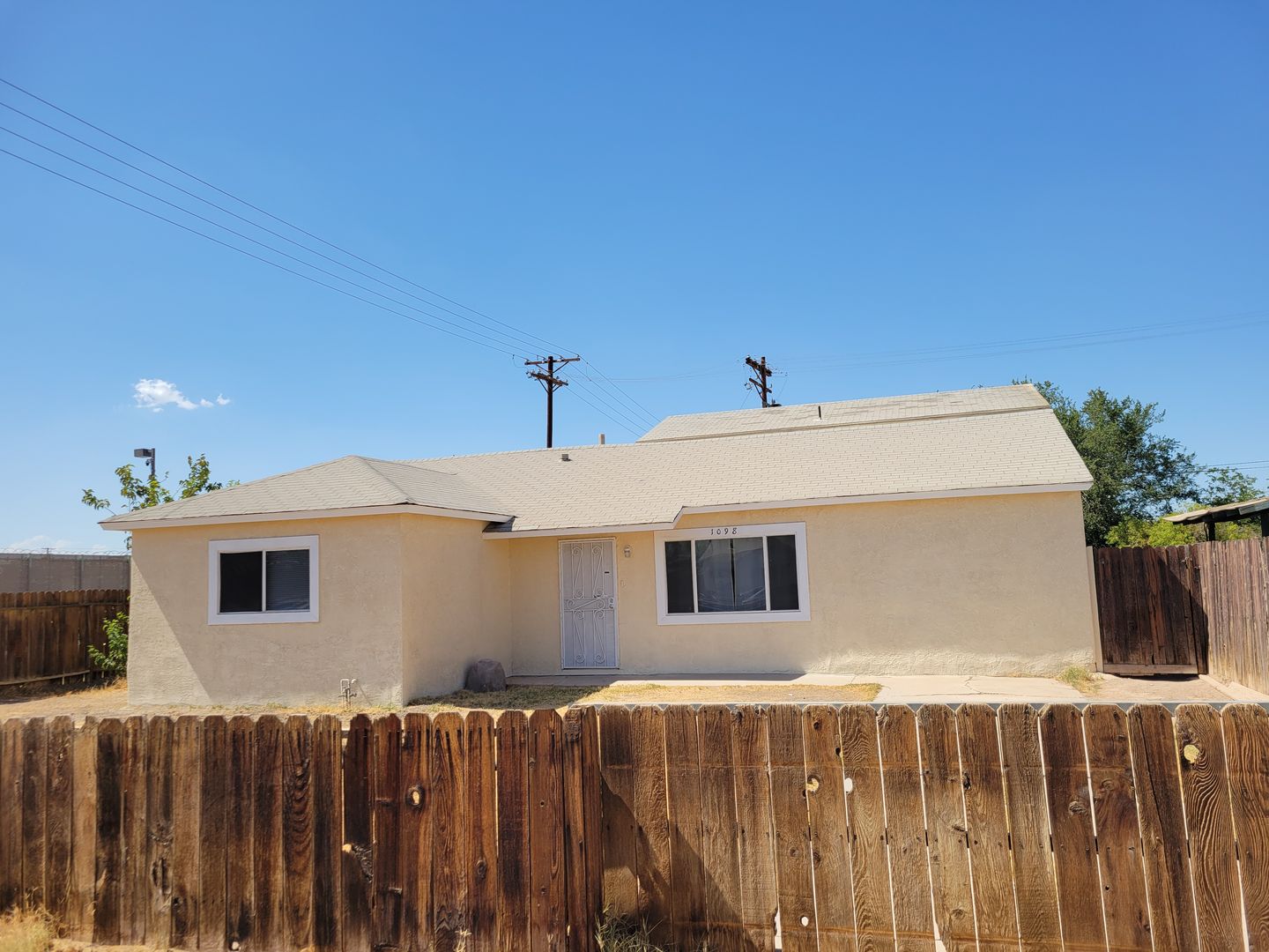 Home for Rent at 1098 Rose Ave, El Centro 