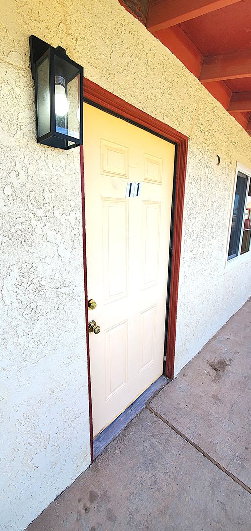 Brawley Apartment: 398 Cattlecall Dr.