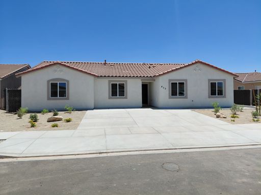 Brand-New 4BR Home with Solar, Spacious Backyard & Modern Finishes in Imperial