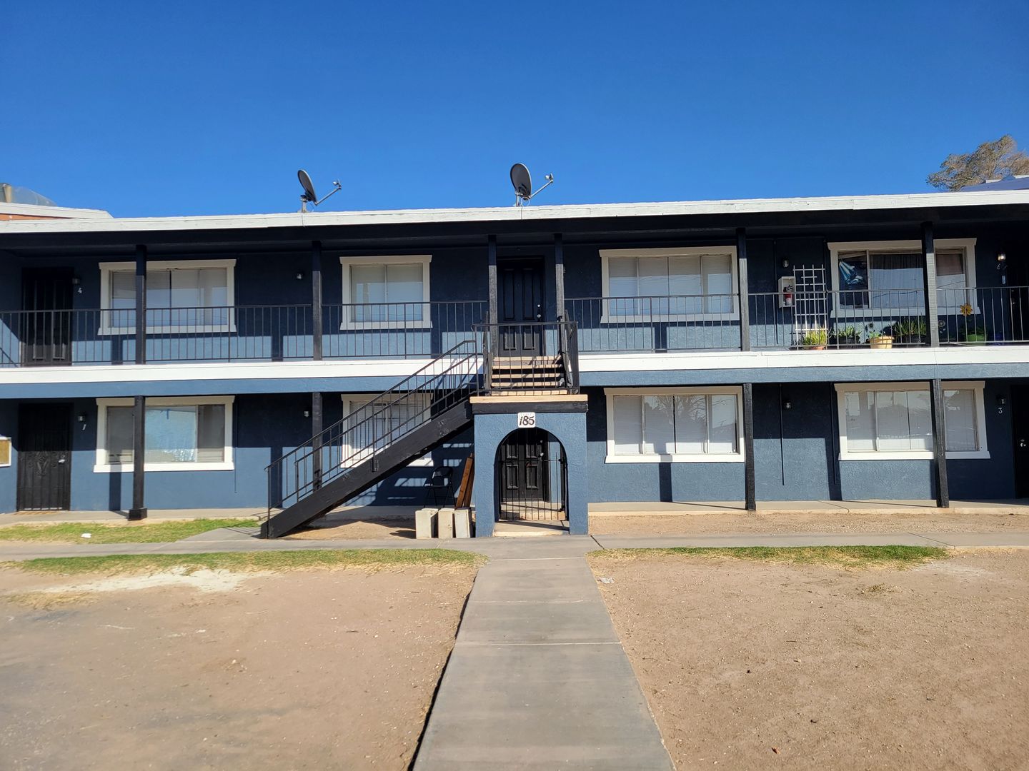 Brawley Apartment: 185 W. D St.