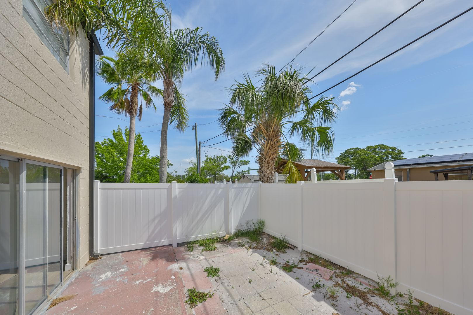 Largo Apartment: 11960 133rd Ave.