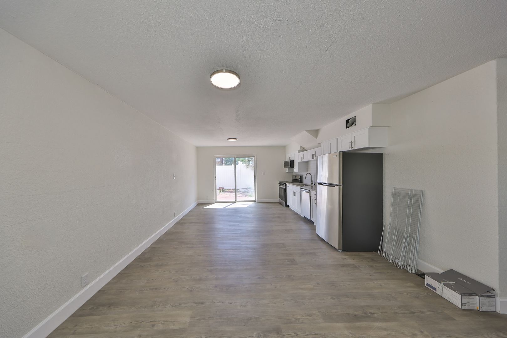 Largo Apartment: 11960 133rd Ave.