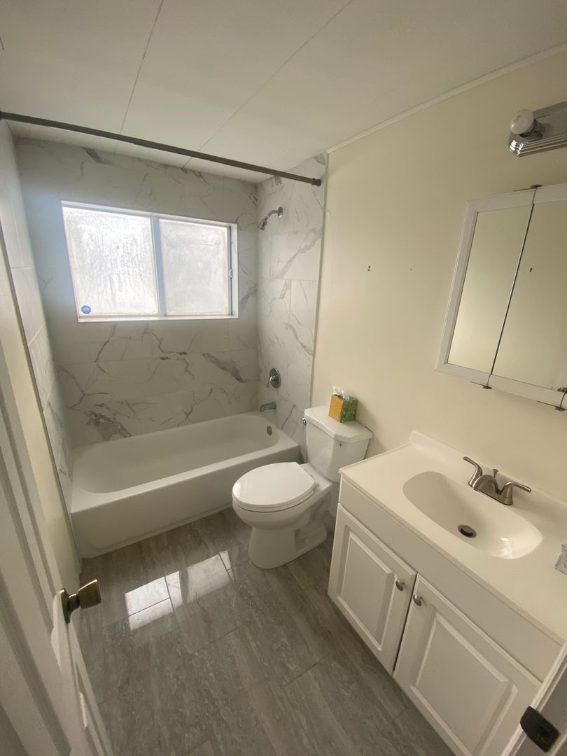 St.Petersburg House: 3310 17th Ave S