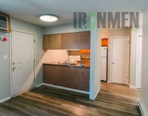 1 Bedroom Apartment near town! – photo 1