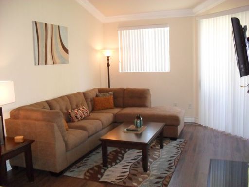 Meridian - Top Floor 1 Bdr/1Bath Luxury Condo with STRIP VIEW. . – photo 1