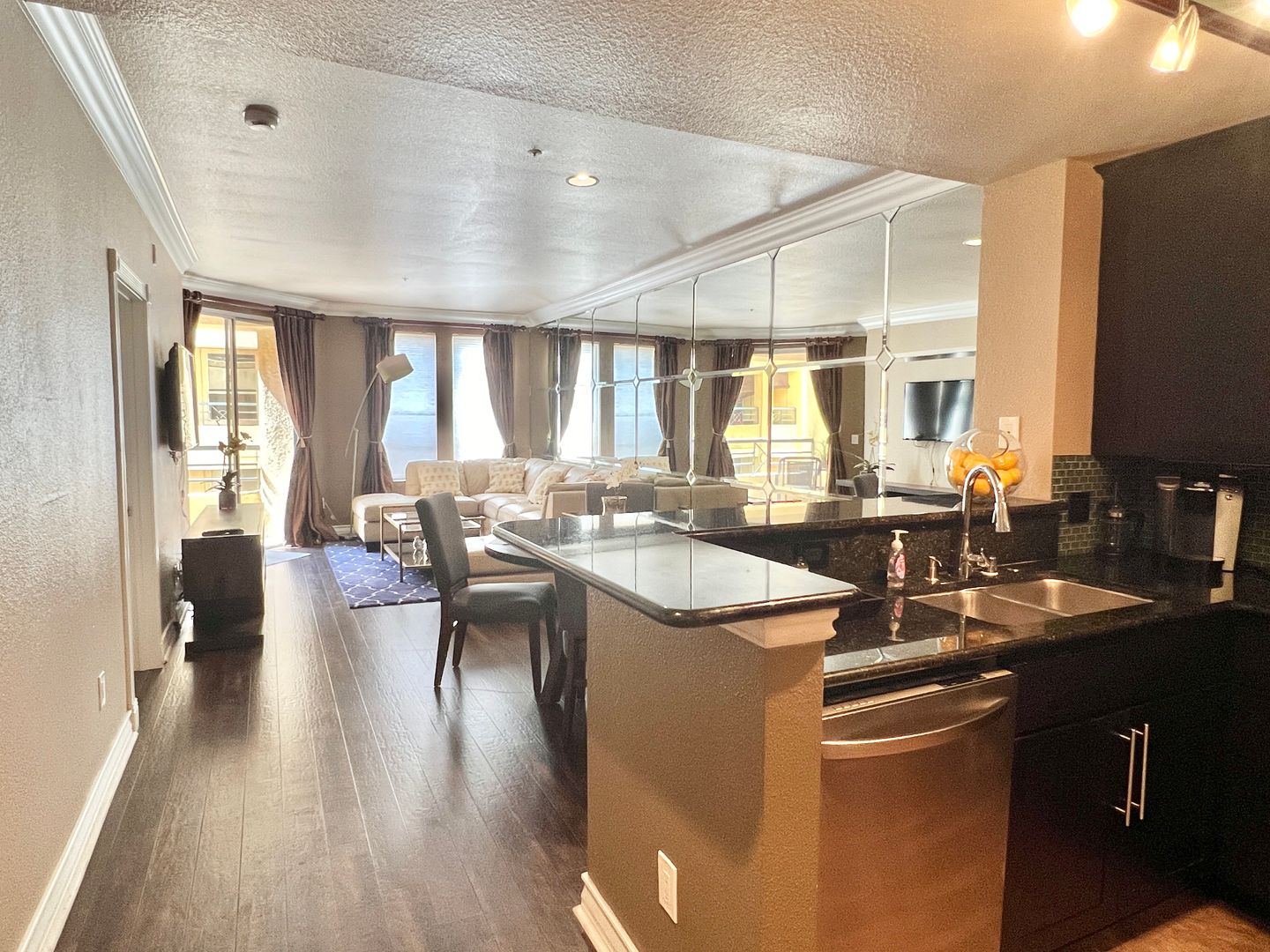 Las Vegas Condo: 230 E. Flamingo Rd #215