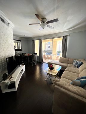 Meridian Furnished 1 Bd | 1 Ba Luxury Condo – photo 1