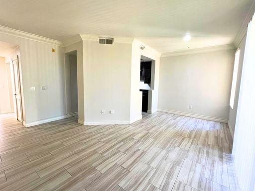 Meridian - Unfurnished 1 Bed | 1 Bath Luxury Condo – photo 1