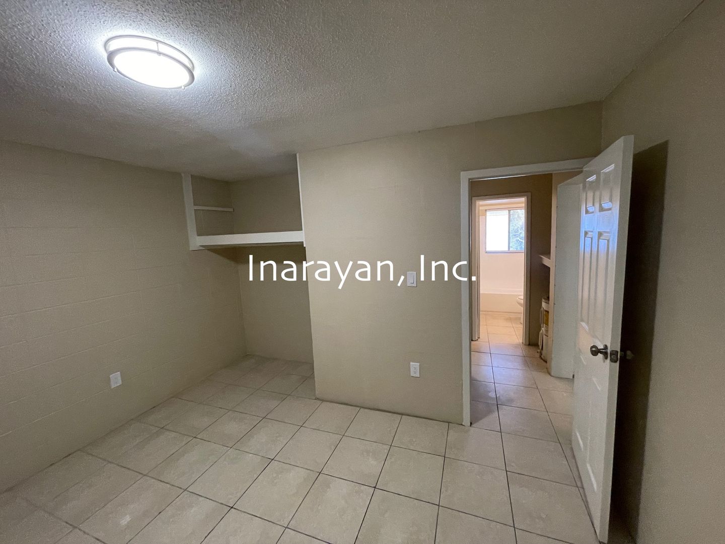 Orlando Apartment: 1011-1013 Dewitt Drive