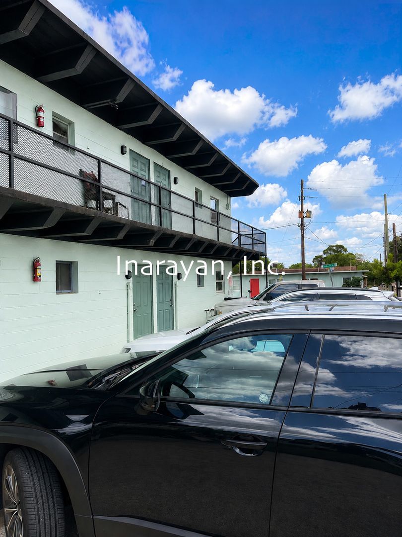 Orlando Apartment: 1045 W Washington St.