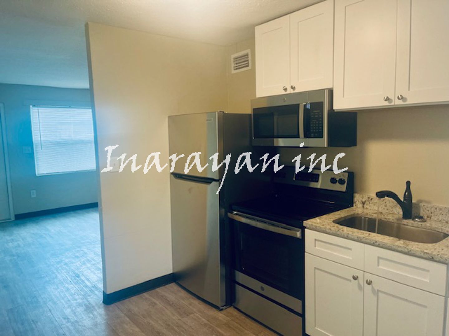 Orlando Apartment: 909 Livingston St