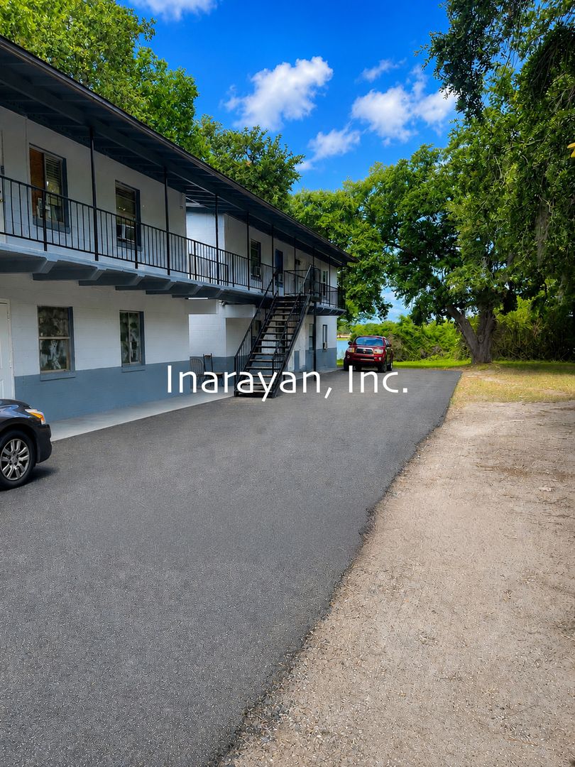 Orlando Apartment: 430 Sunset Drive