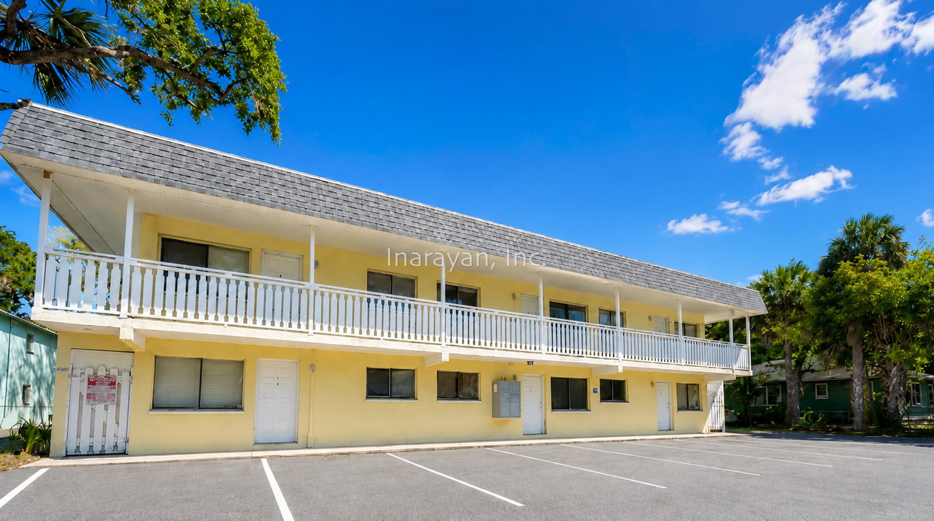 Daytona Beach Apartment: 133 Kingston Ave