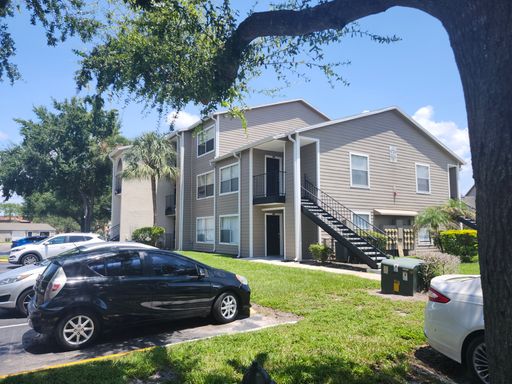 Freshly updated 1 bedroom 1 bath Walden Palms Condo – photo 1