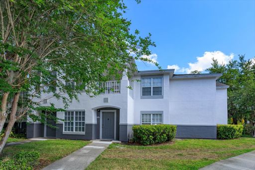 Beautiful 1 bed, 1 bath condo ready to move in! Washer / dryer, walk-in closet, garden tub and more! – photo 1
