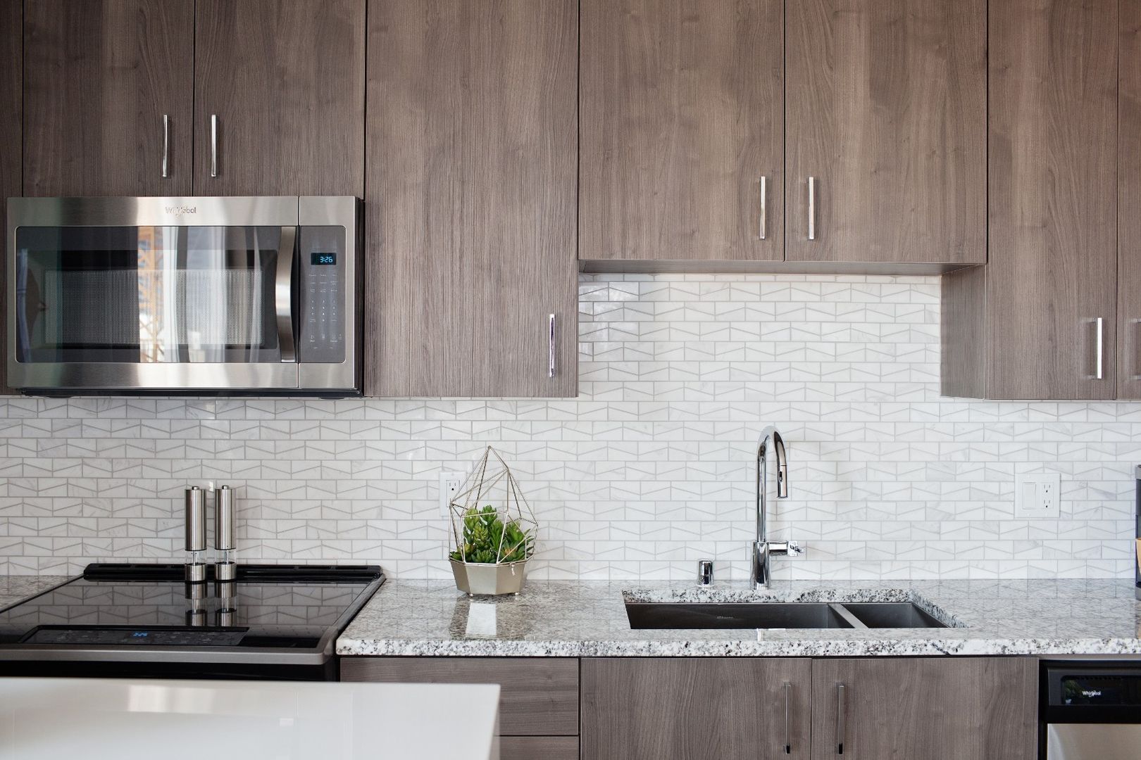 Seattle Apartment: 1050 James Street