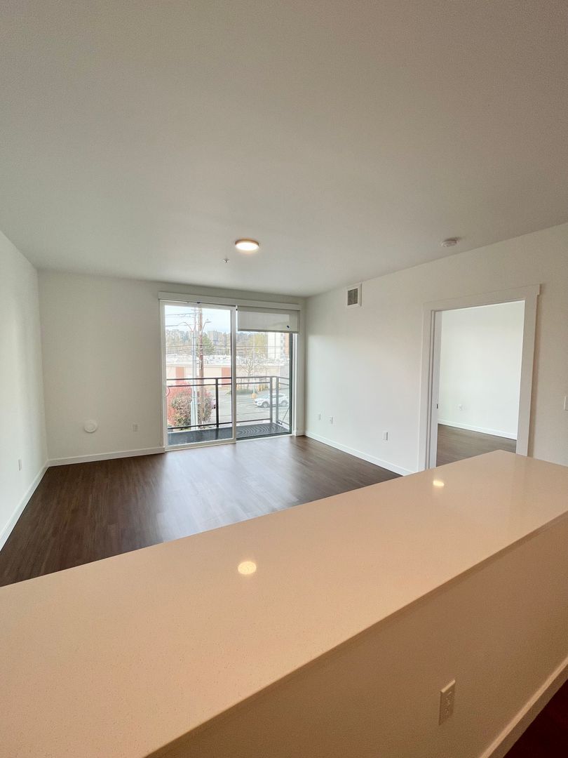 Seattle Apartment: 4600 Union Bay Place NE
