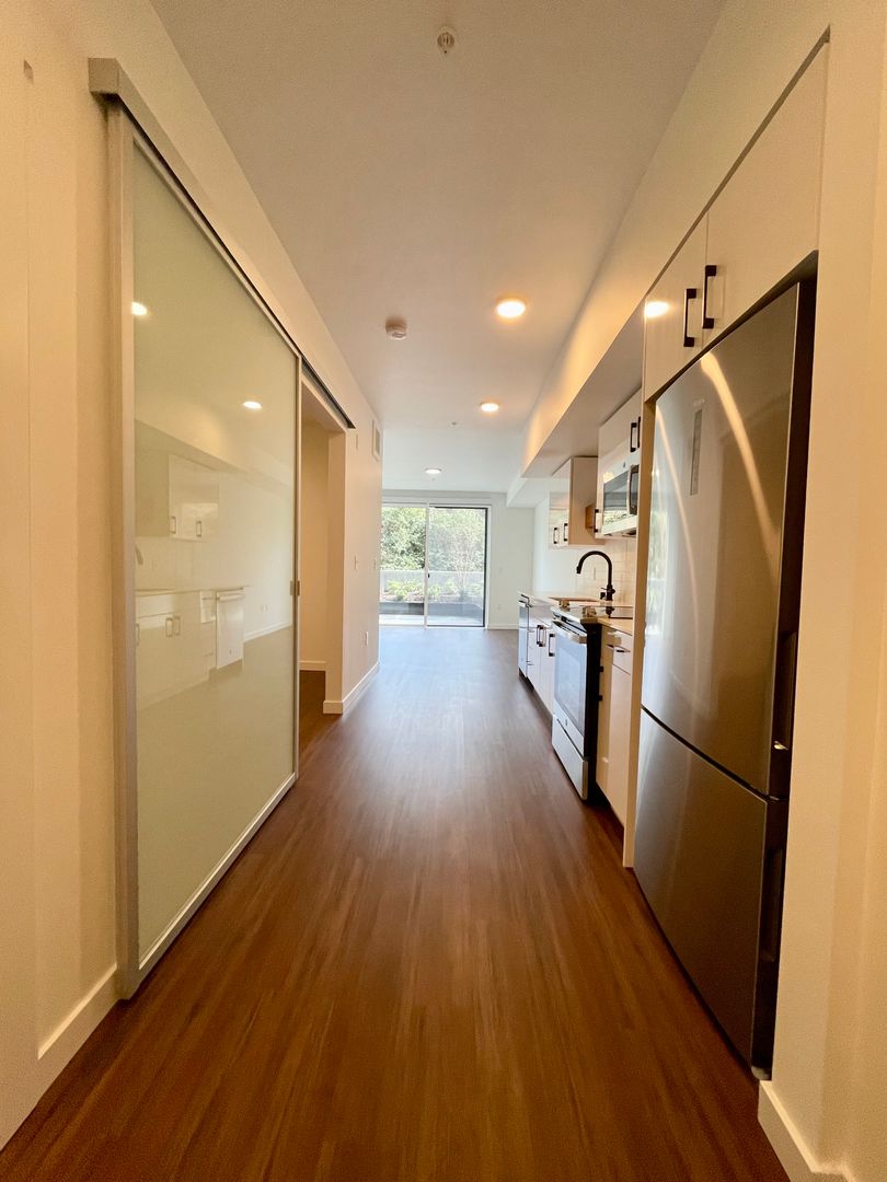 Seattle Apartment: 4600 Union Bay Place NE