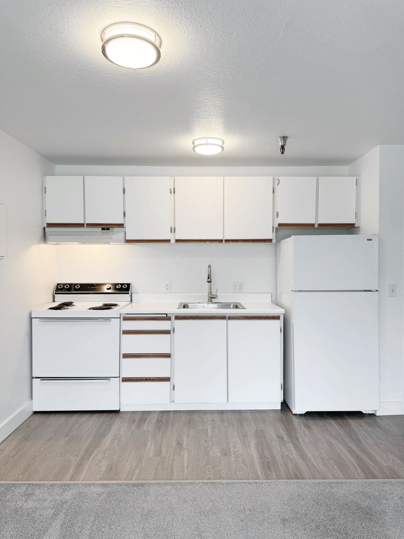 Seattle Apartment: 11501 15th Ave NE