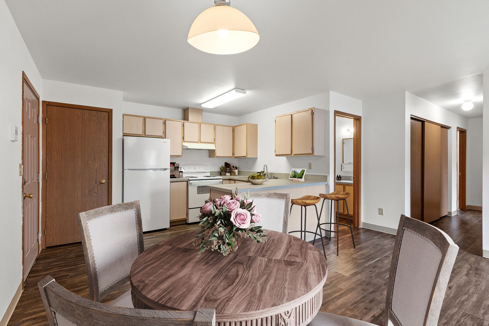 Spokane Apartment: 4150 & 4004 W. Whistalks Way