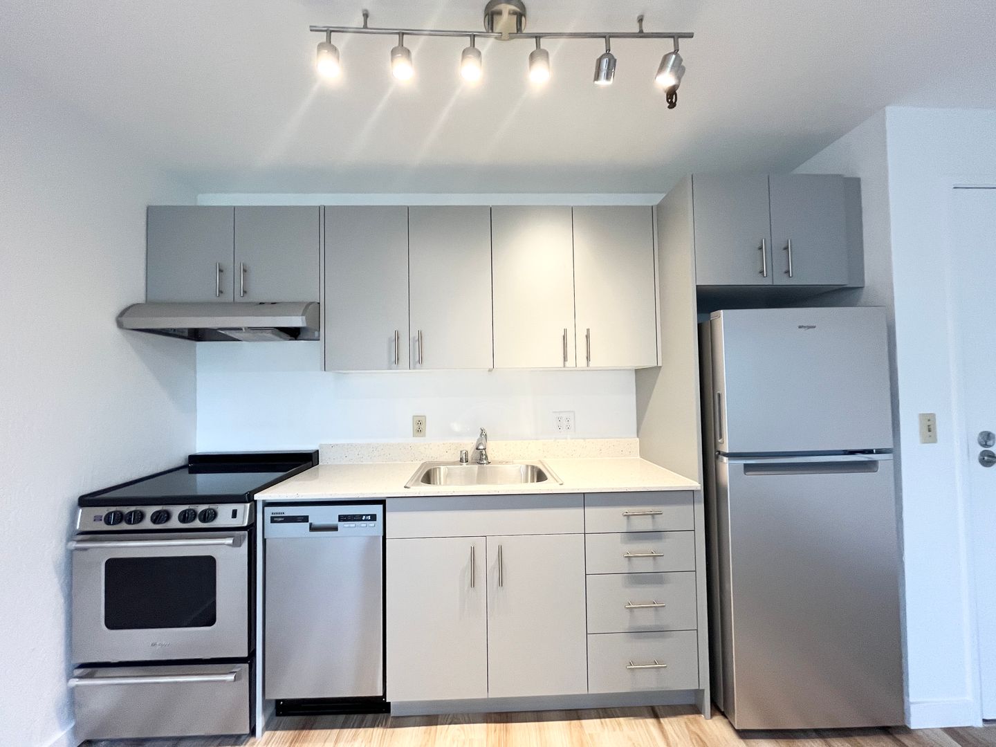 Seattle Apartment: 11501 15th Ave NE