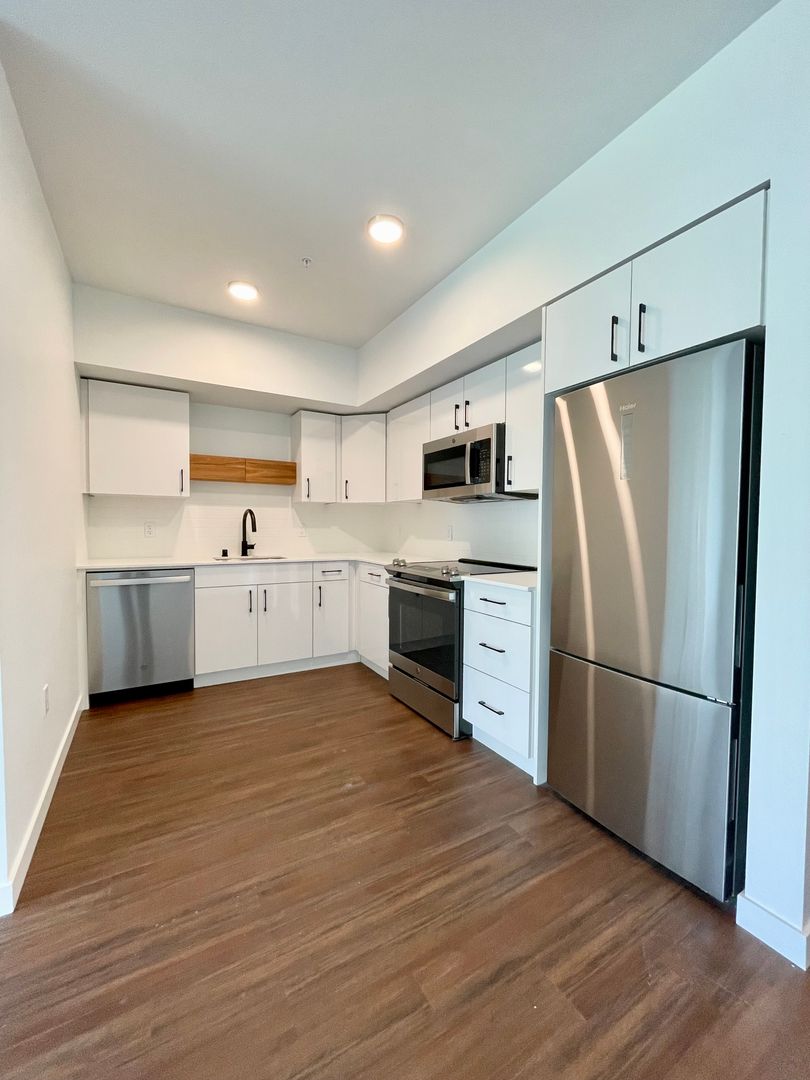 Seattle Apartment: 4600 Union Bay Place NE