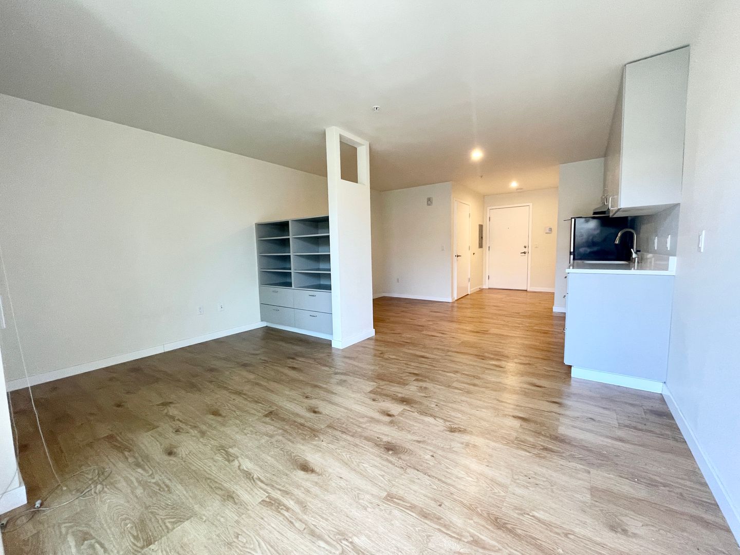 Seattle Apartment: 2249 NE 46th Street