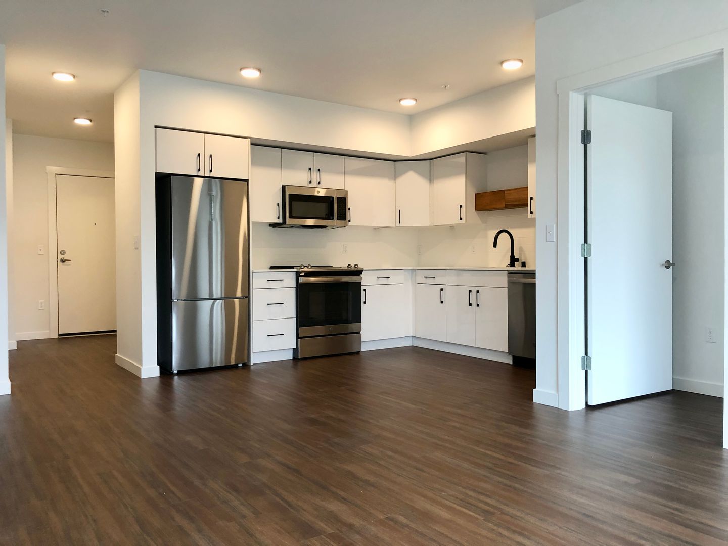 Seattle Apartment: 4600 Union Bay Place NE