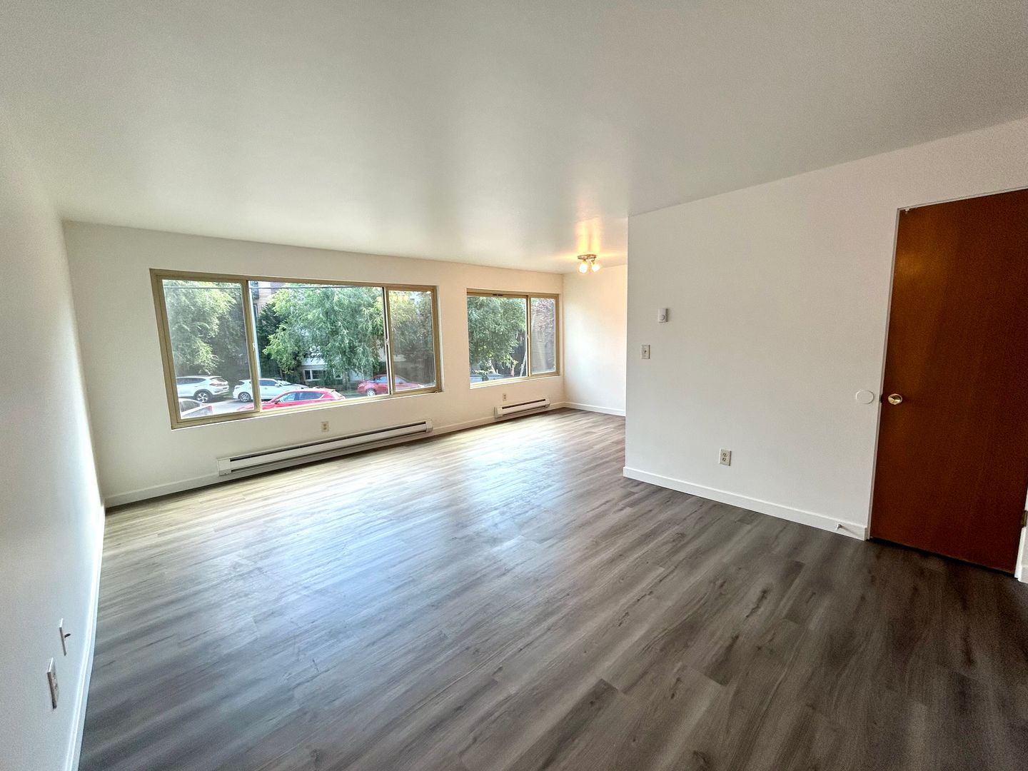 Seattle Apartment: 5319 24th Ave NE