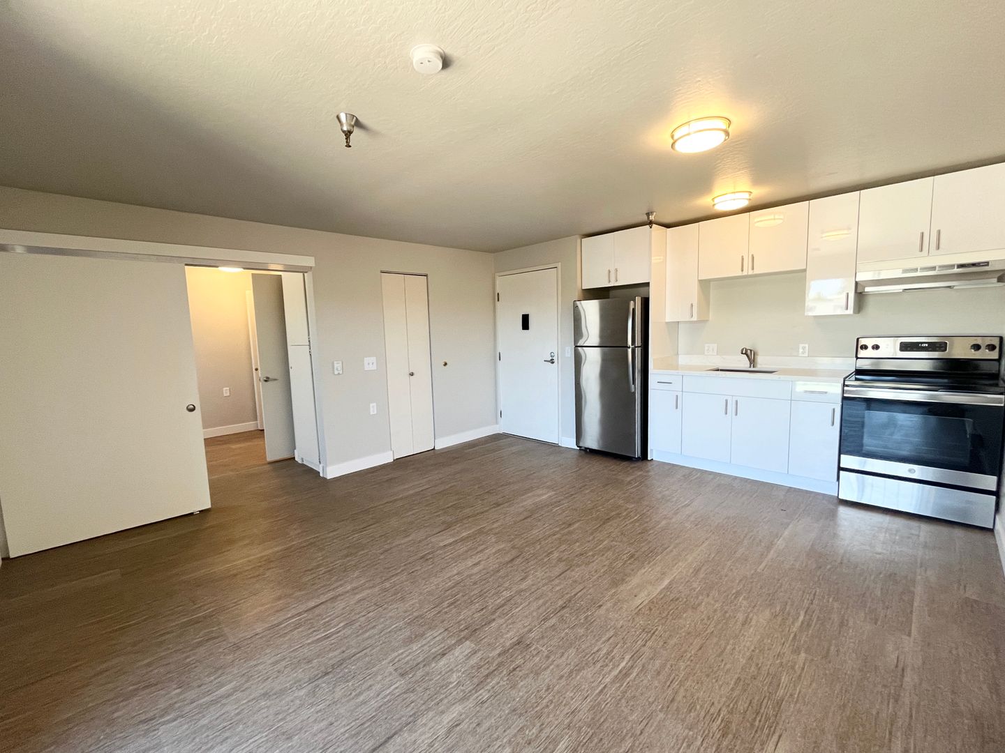 Seattle Apartment: 11501 15th Ave NE