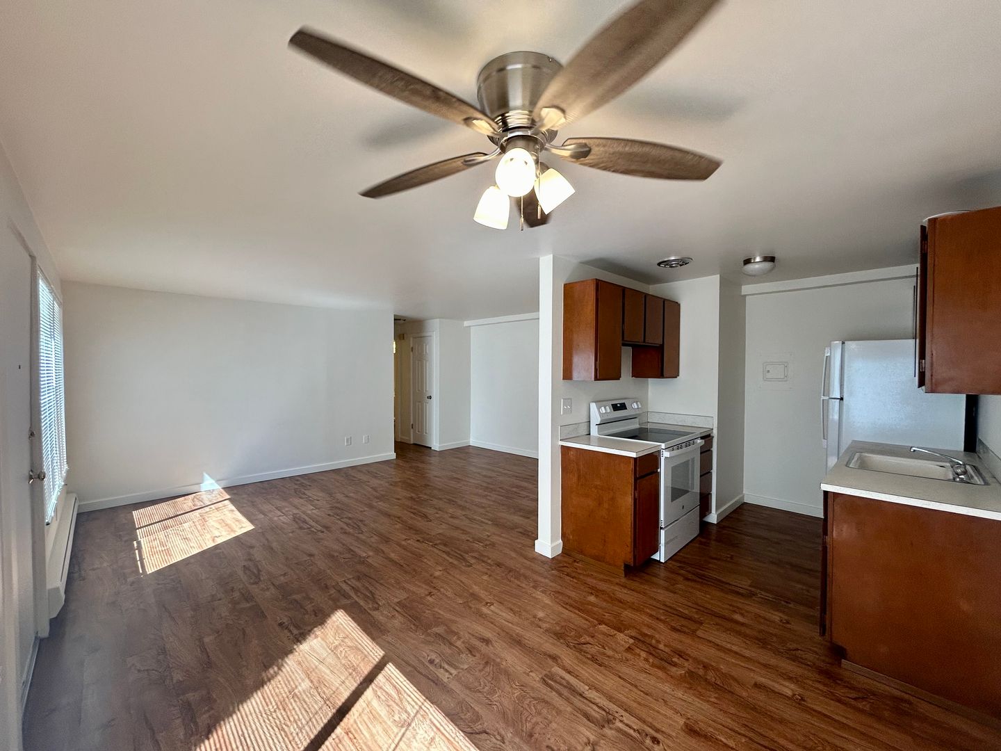 Seattle Apartment: 5319 24th Ave NE
