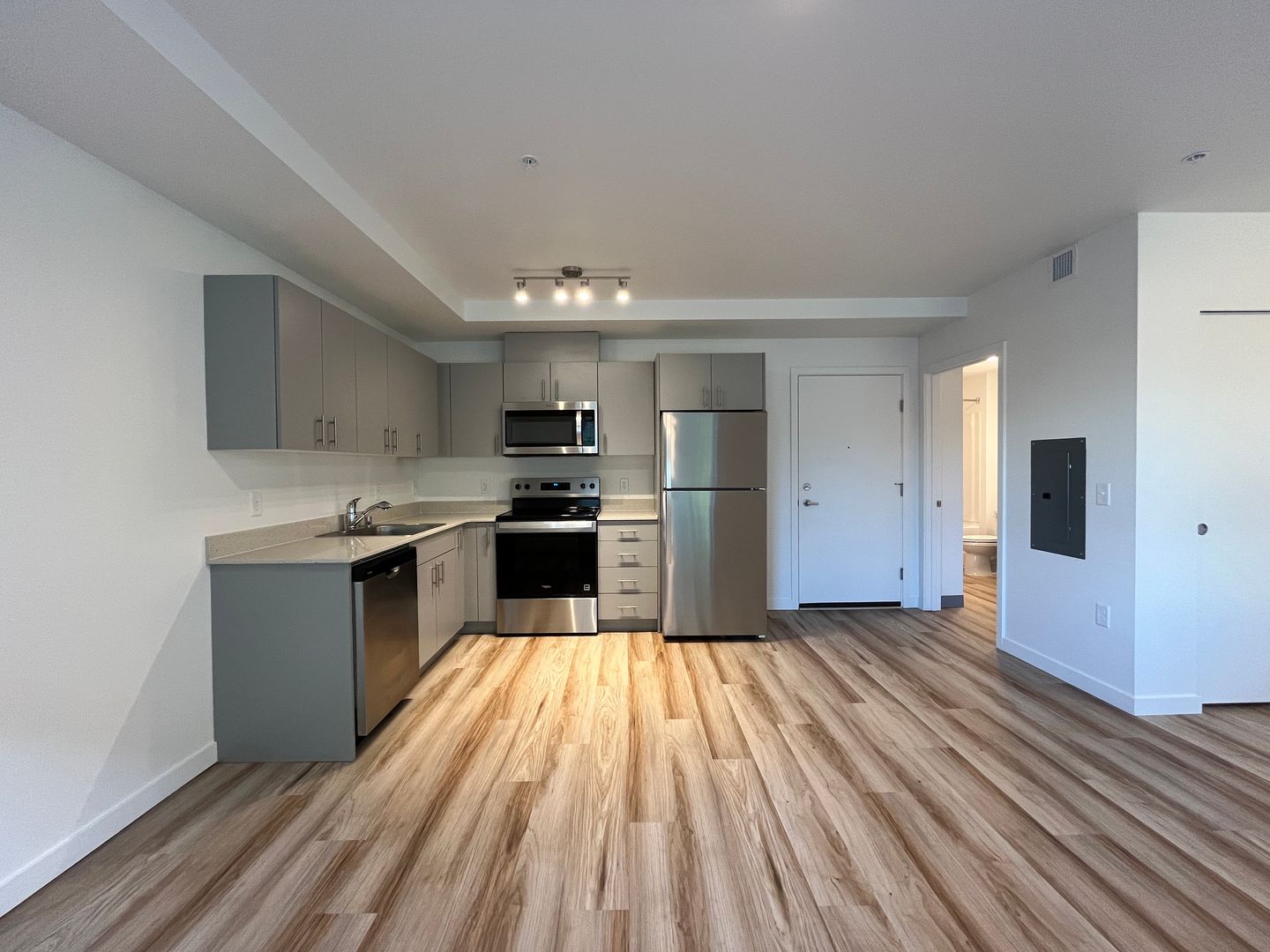Seattle Apartment: 11501 15th Ave NE