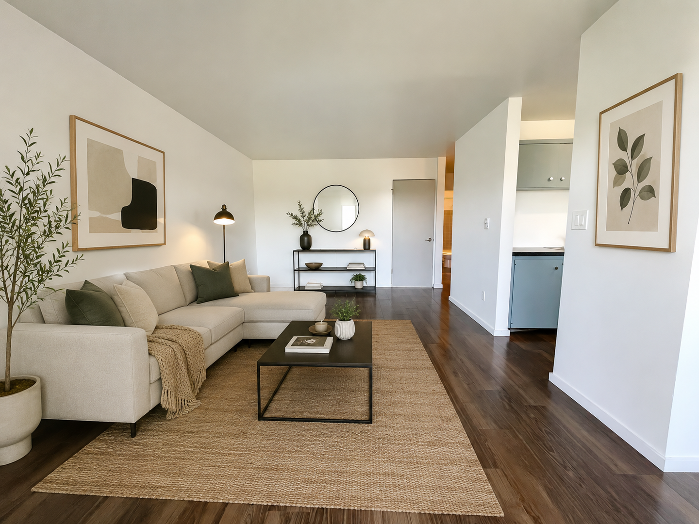 Seattle Apartment: 2233 NE 46th Street