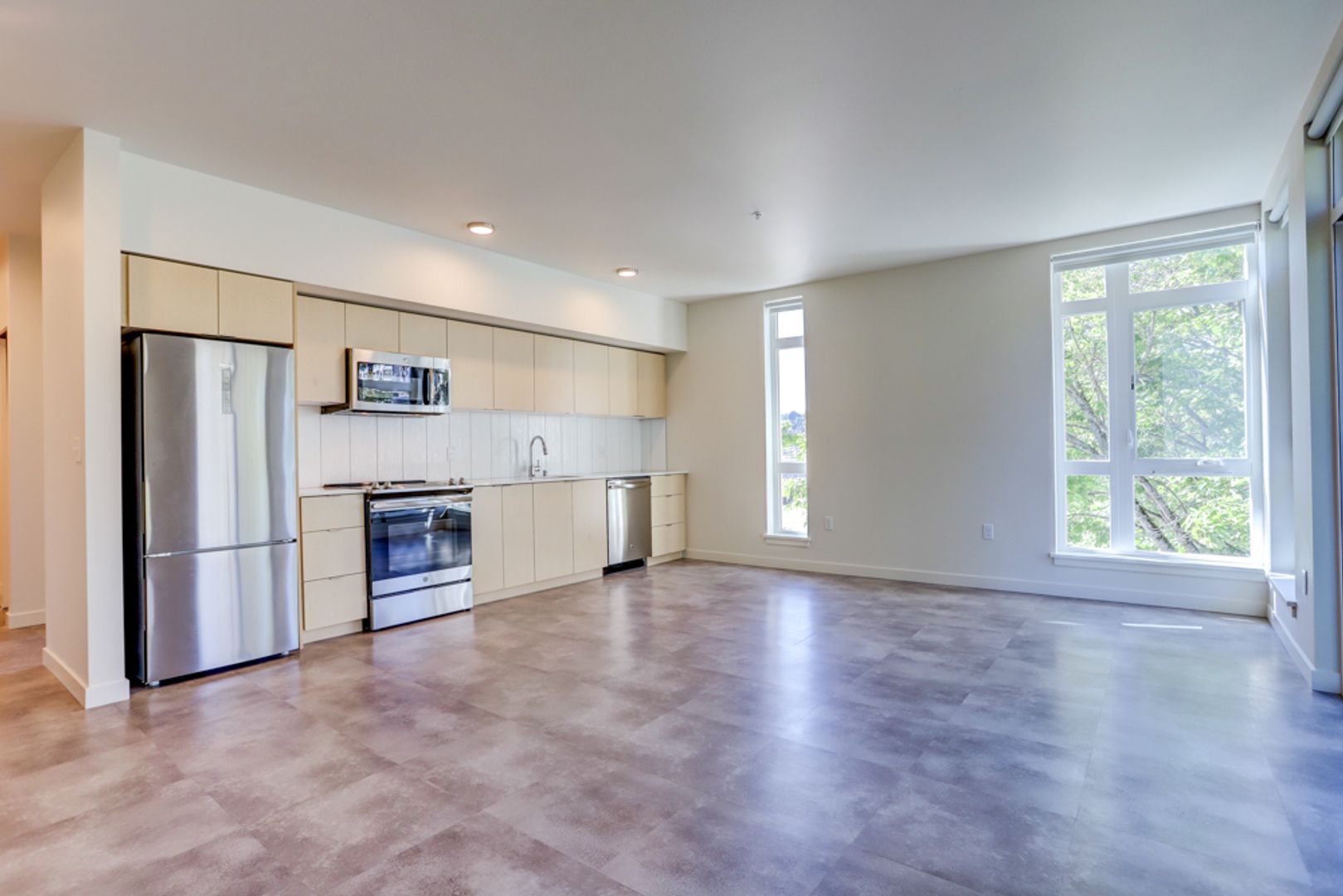 Seattle Apartment: 4516 Union Bay Place NE