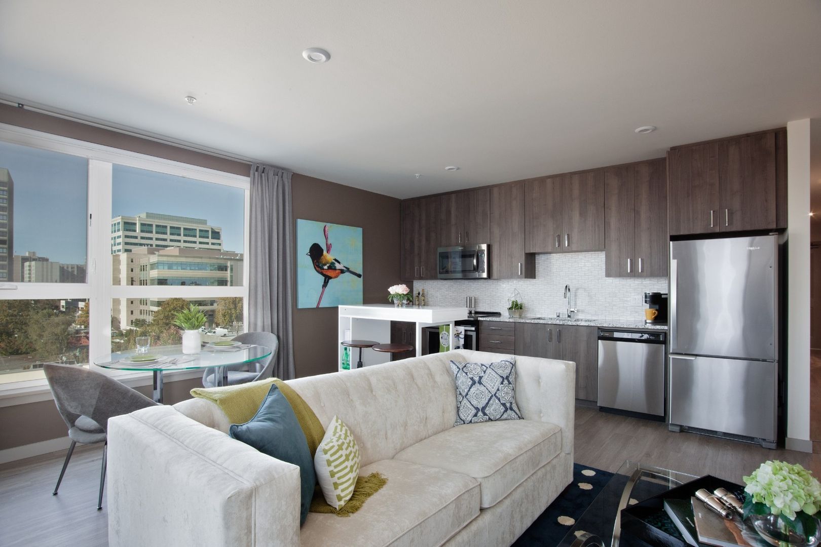 Seattle Apartment: 1050 James Street
