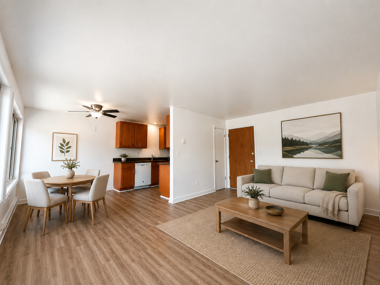 Seattle Apartment: 5319 24th Ave NE