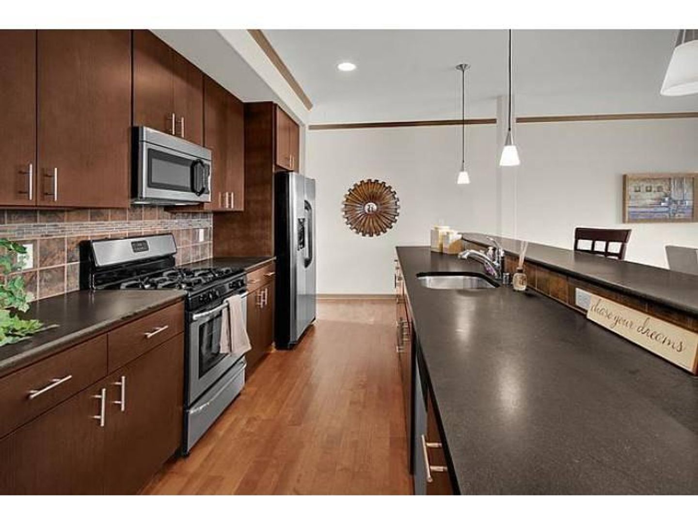 Renton Townhome: 1075 Blaine Avenue NE