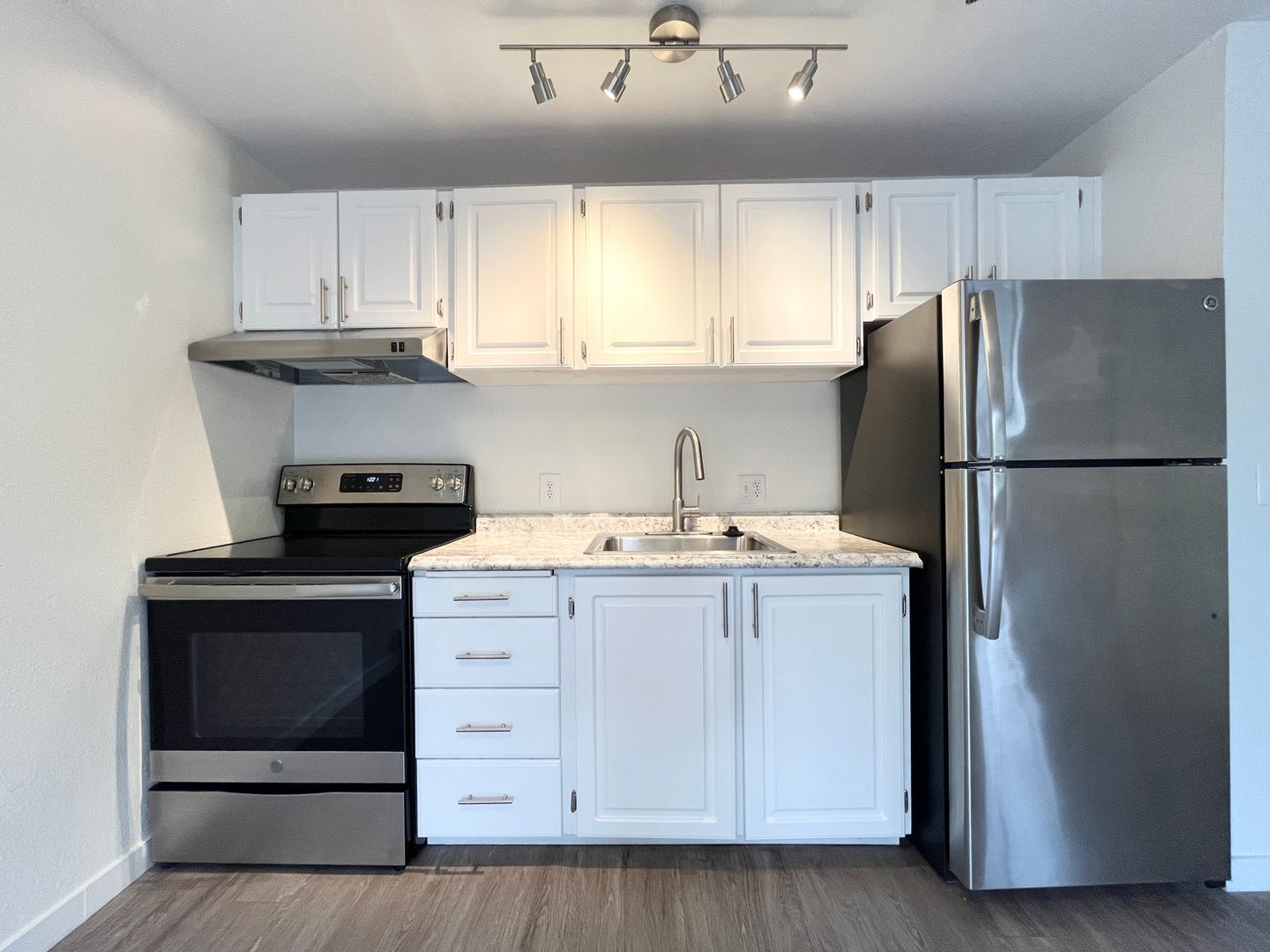 Seattle Apartment: 11501 15th Ave NE