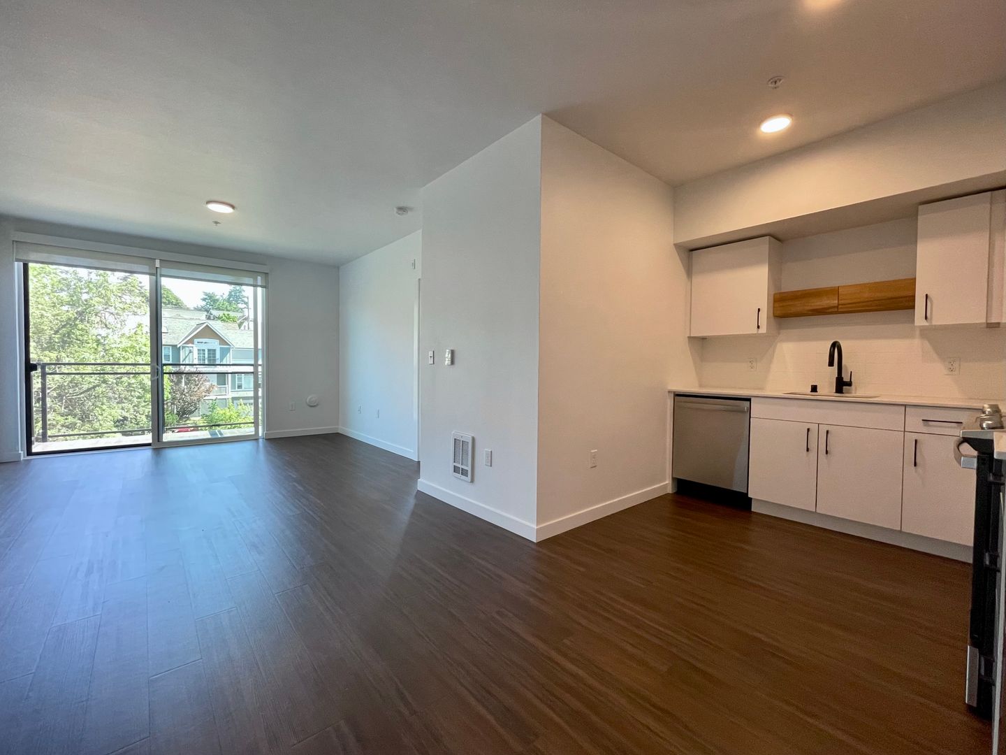 Seattle Apartment: 4600 Union Bay Place NE