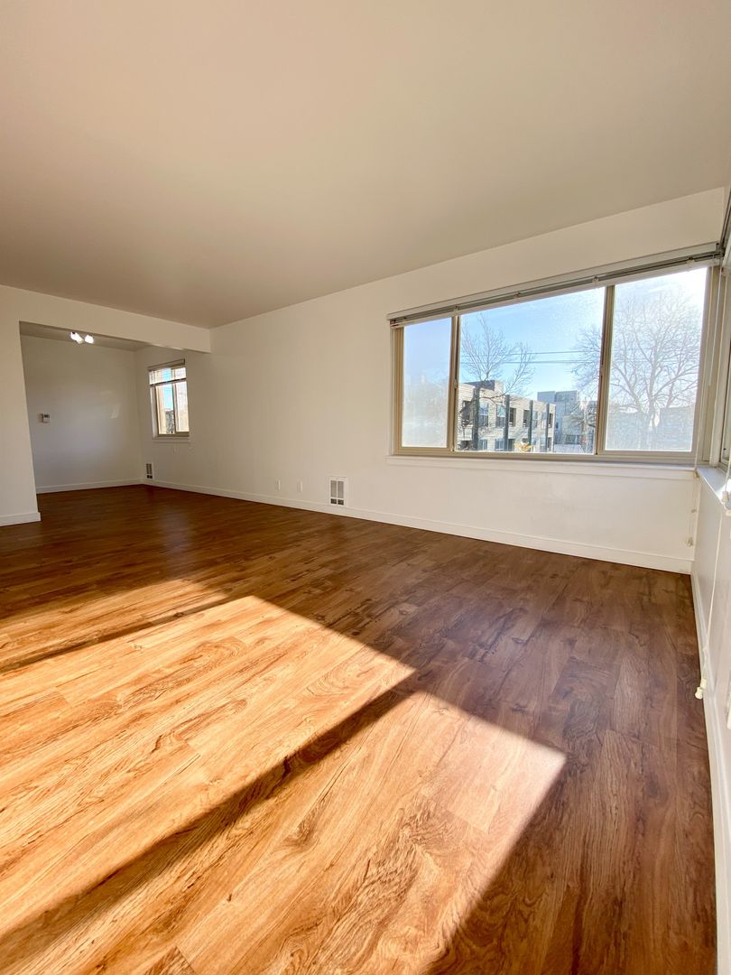 Seattle Apartment: 848 - 858 NE 67th Street