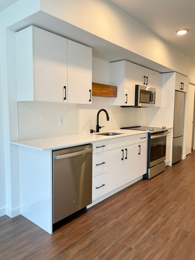 Seattle Apartment: 4600 Union Bay Place NE