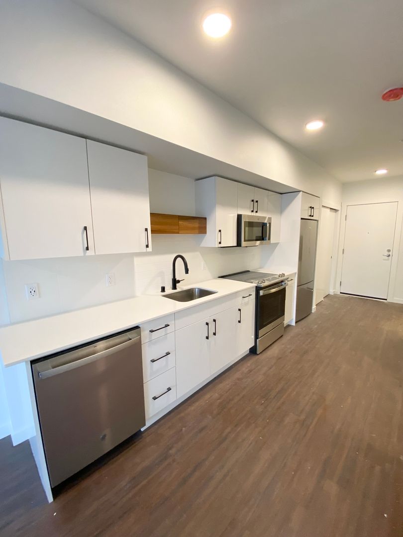 Seattle Apartment: 4600 Union Bay Place NE