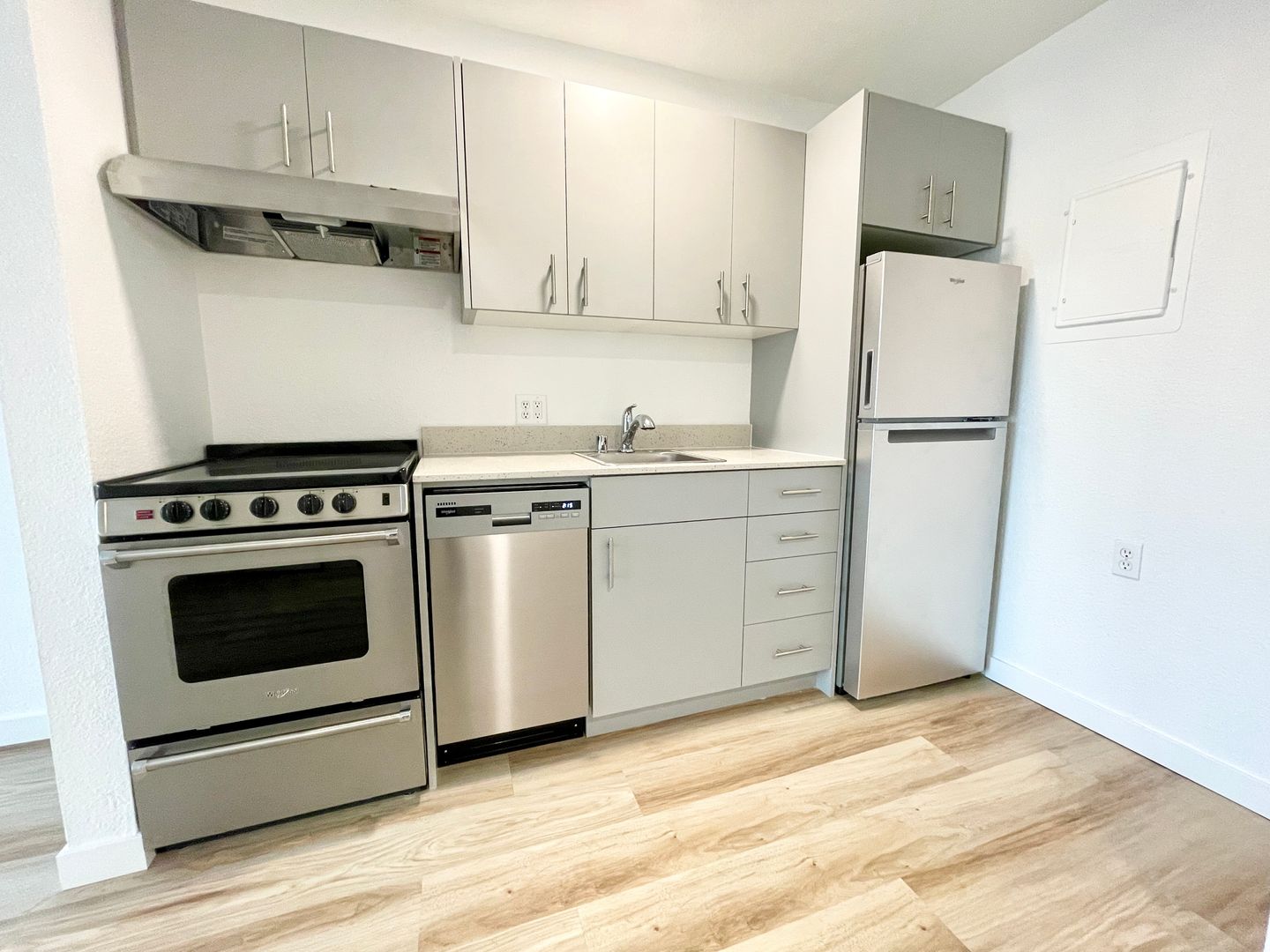 Seattle Apartment: 11501 15th Ave NE