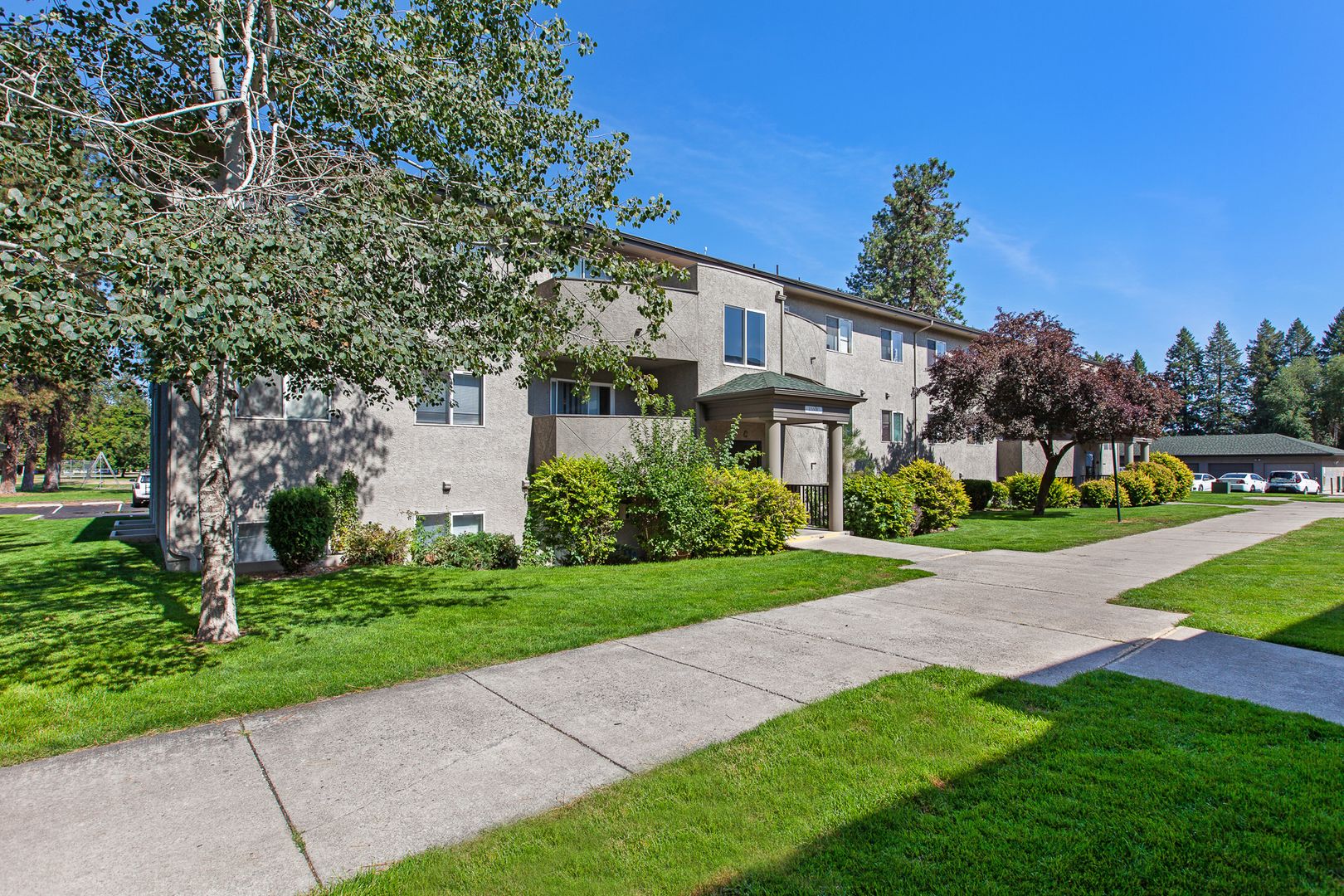 Spokane Apartment: 4150 & 4004 W. Whistalks Way