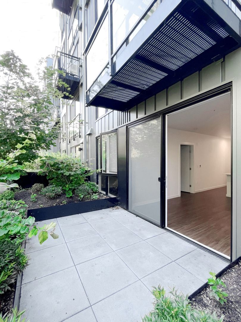 Seattle Apartment: 4600 Union Bay Place NE