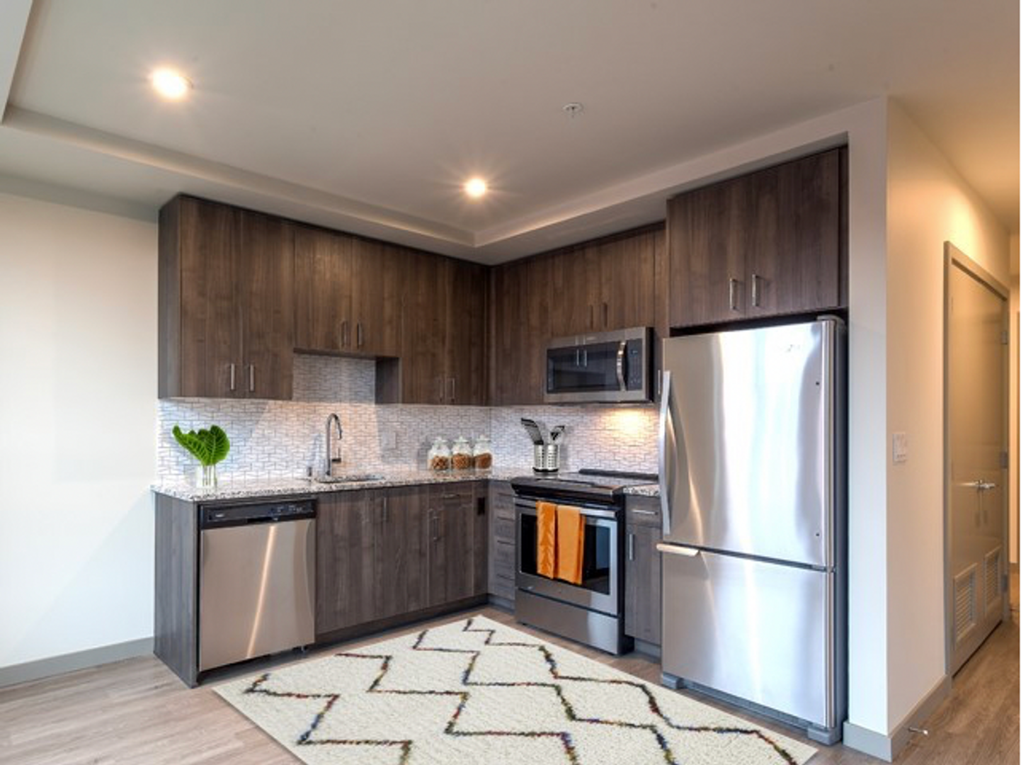 Seattle Apartment: 1050 James Street