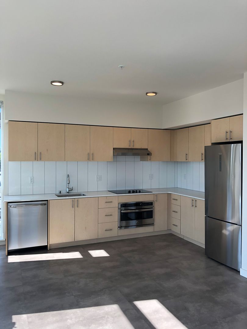 Seattle Apartment: 4516 Union Bay Place NE